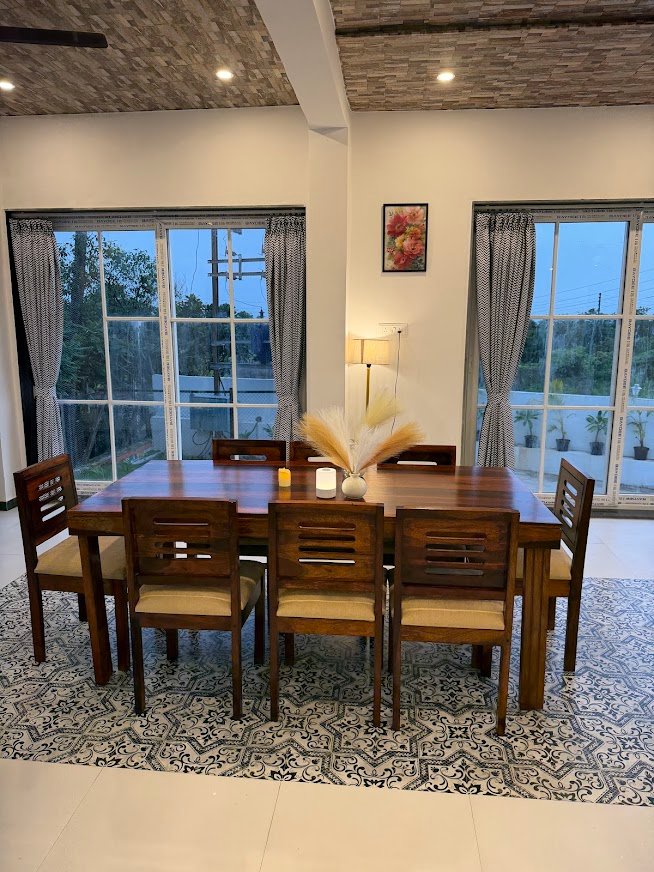 Coastal Diaries Restaurant — Dining area