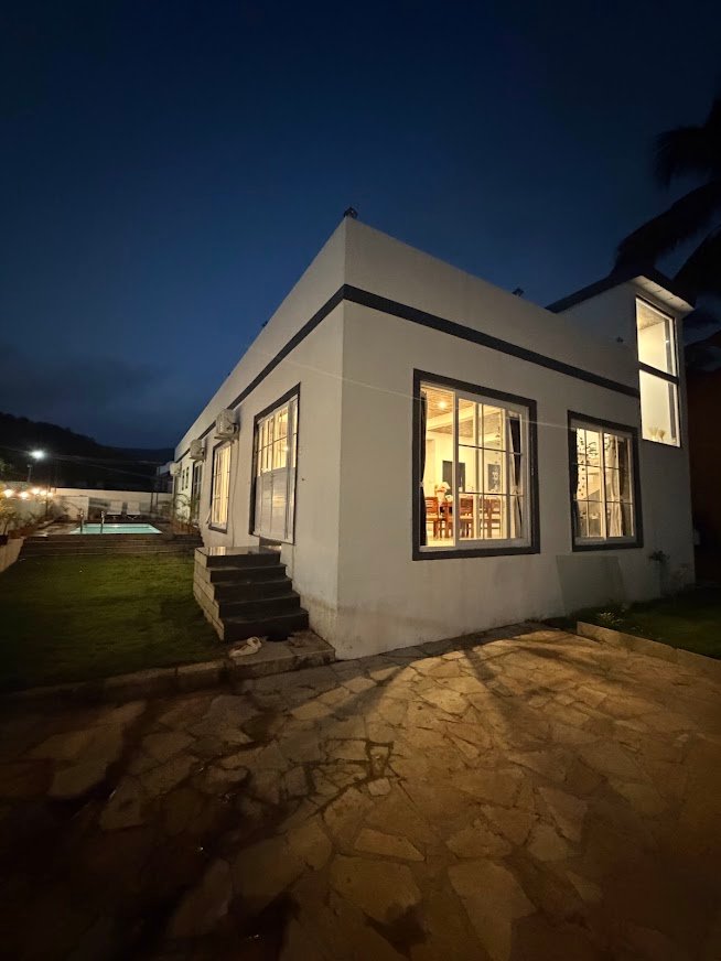 Coastal Diaries Restaurant — Outdoors