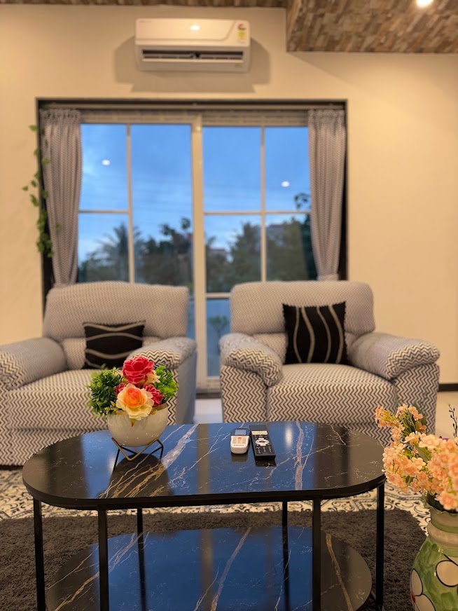 Coastal Diaries Restaurant — Living room