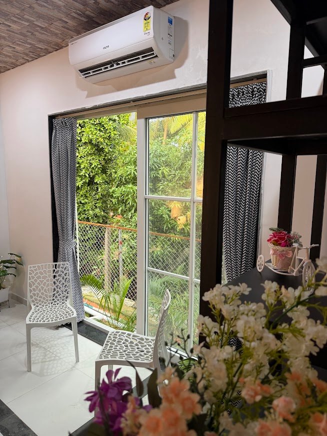 Coastal Diaries Restaurant — Living room