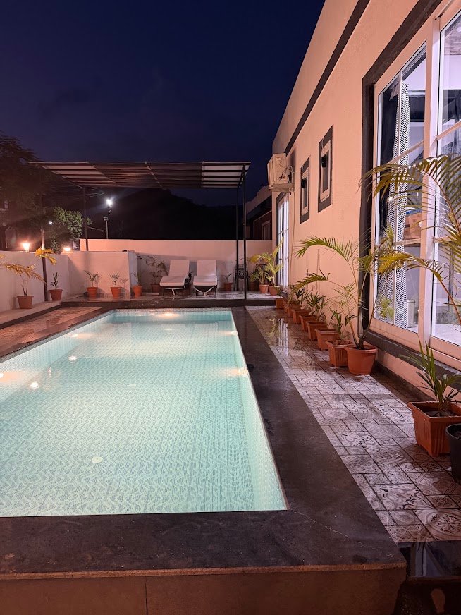 Coastal Diaries Restaurant — Pool