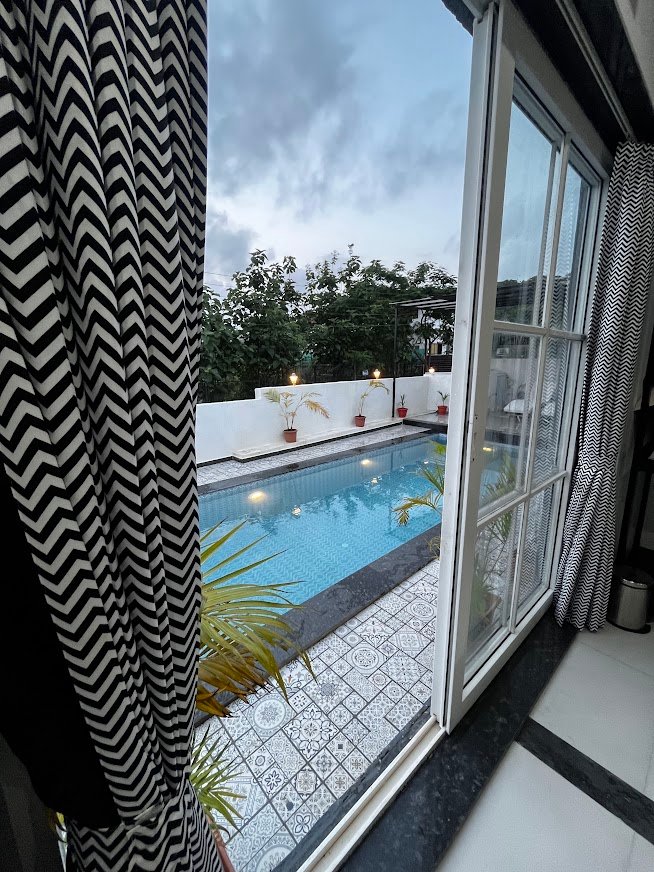 Coastal Diaries Restaurant — Pool