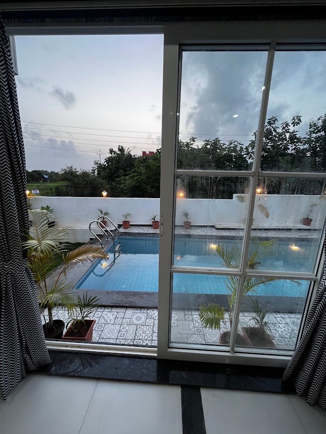 Coastal Diaries Restaurant — Pool