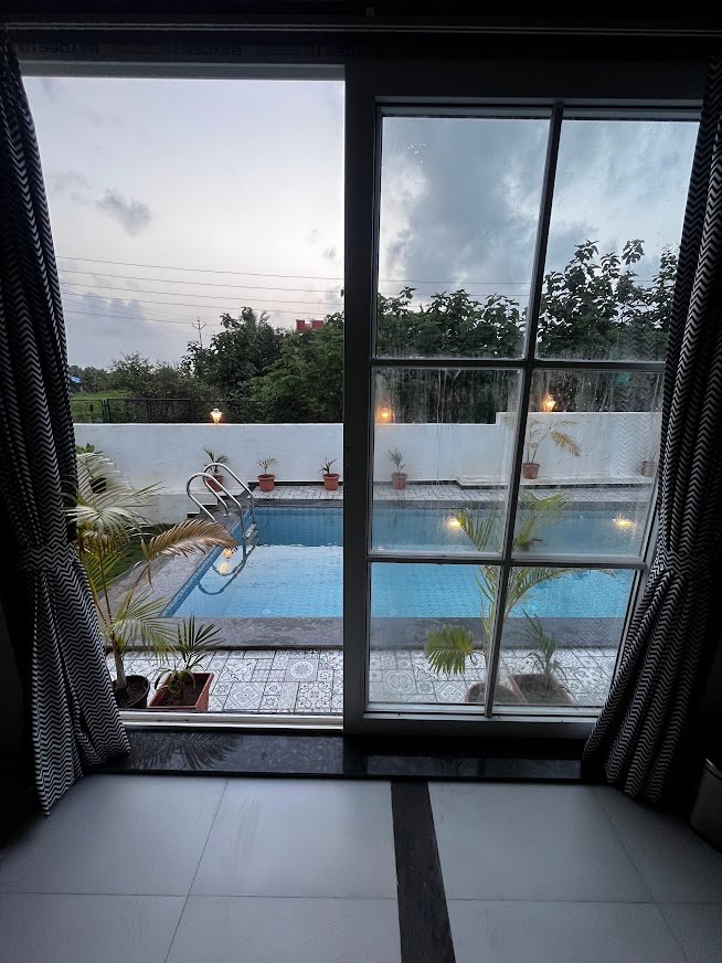 Coastal Diaries Restaurant — Pool