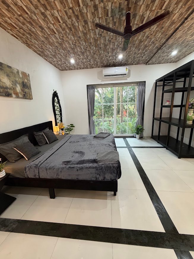 Coastal Diaries Restaurant — Bedroom