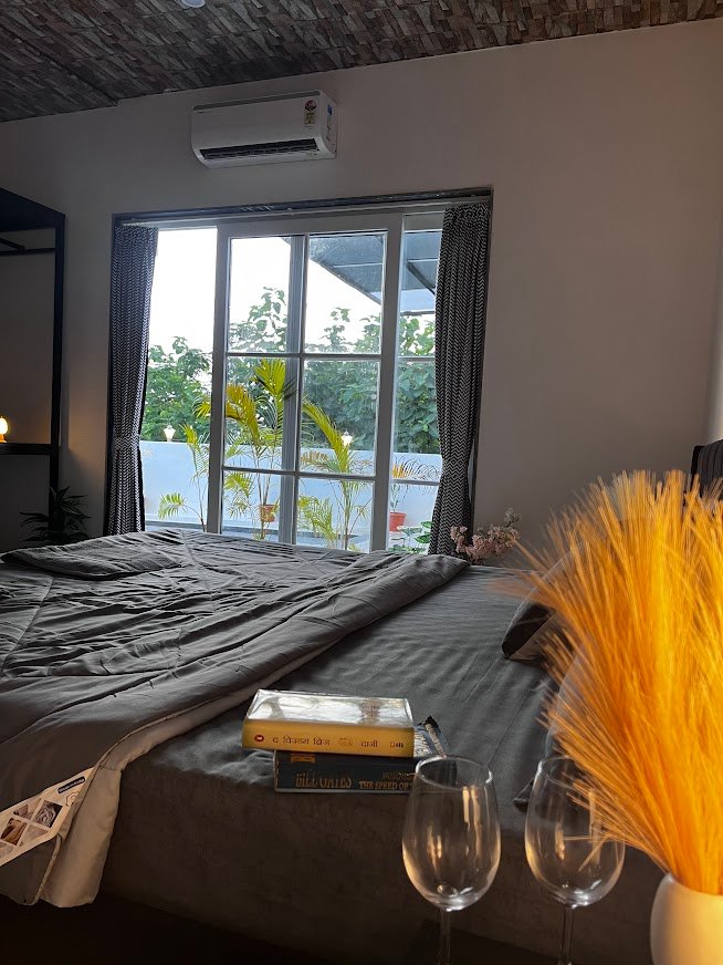 Coastal Diaries Restaurant — Bedroom