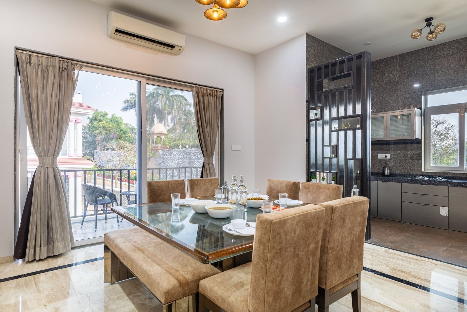 Coastal Diaries Restaurant — Dining area
