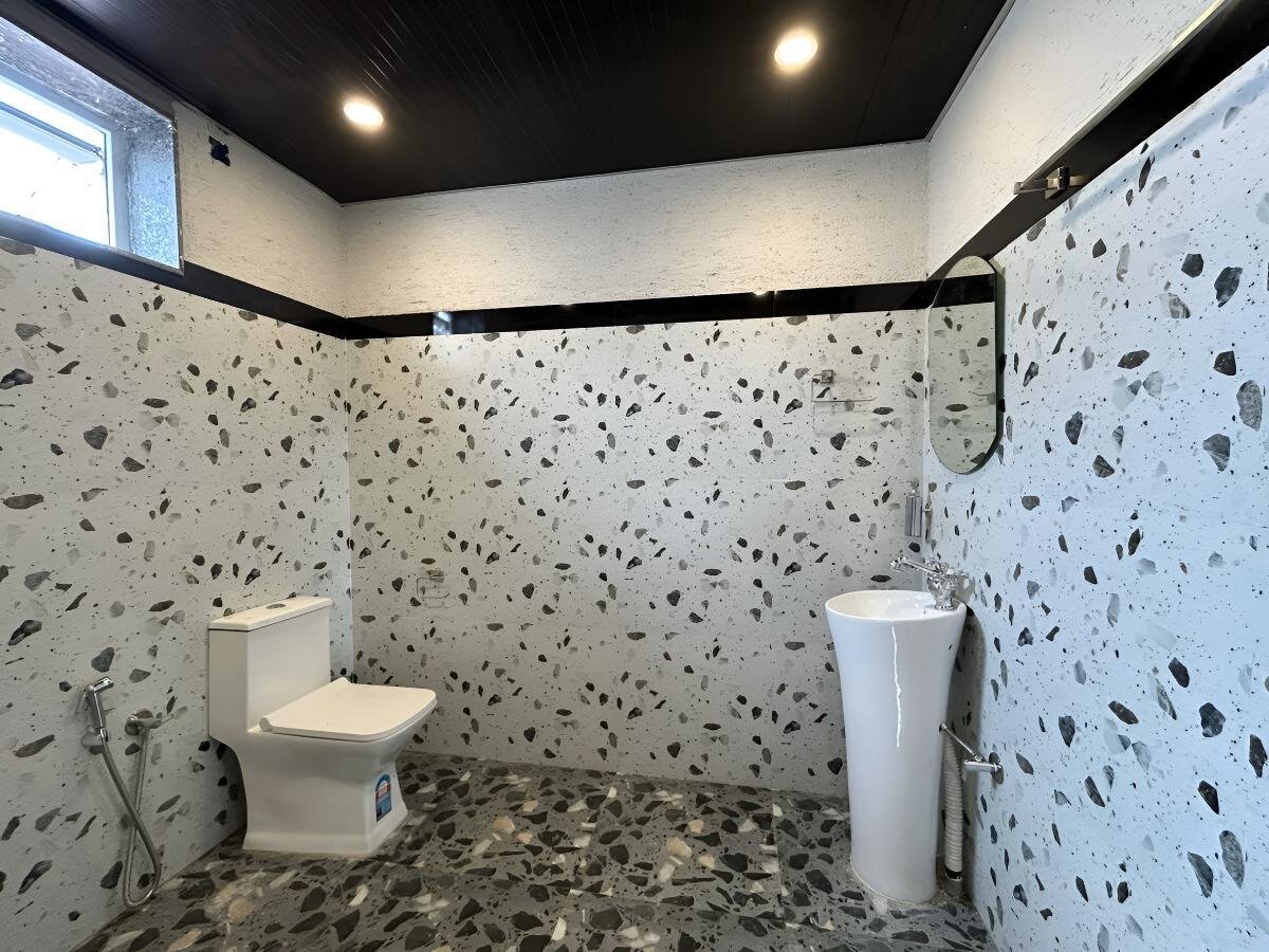 Coastal Diaries Restaurant — Bathroom