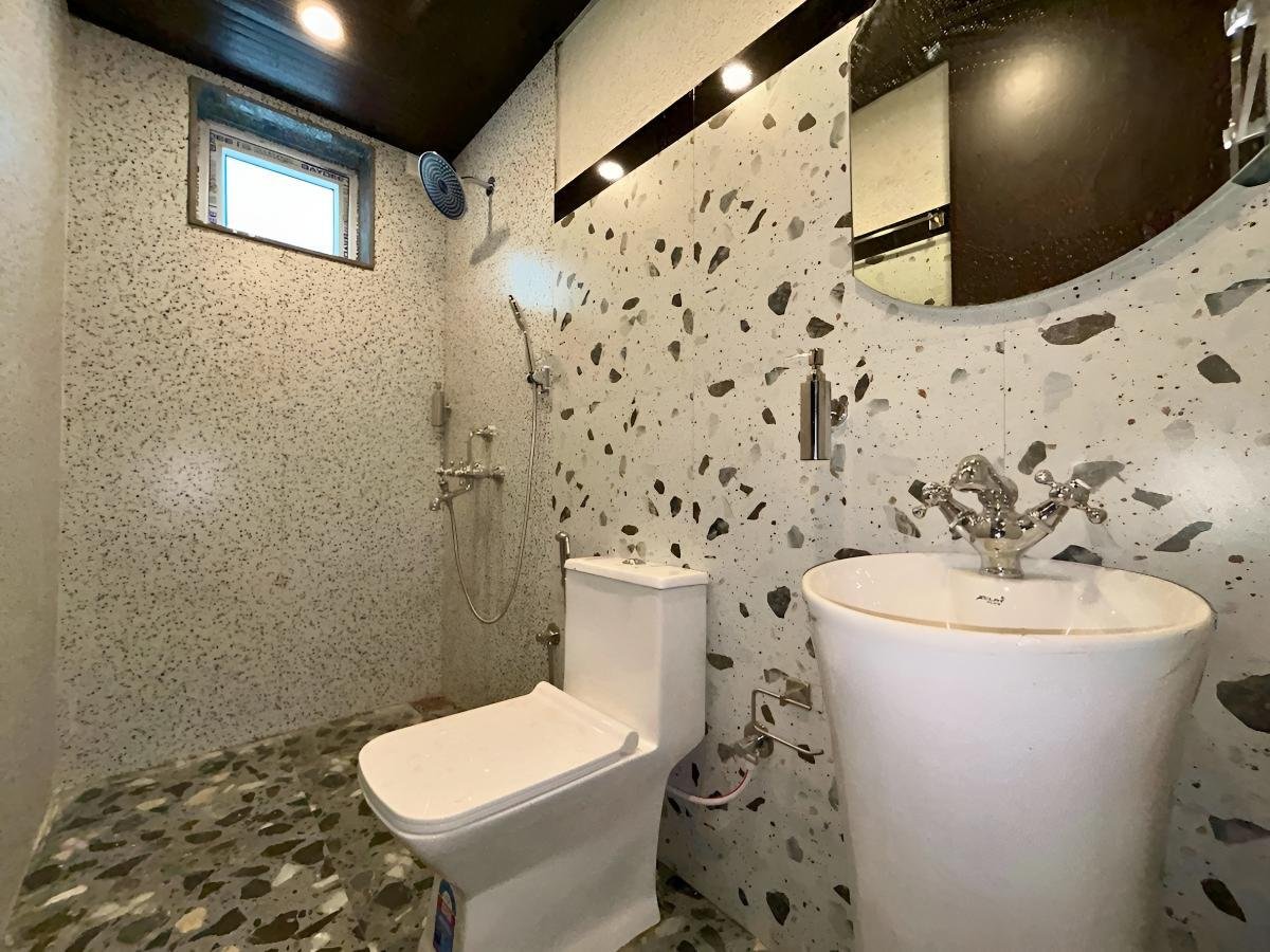 Coastal Diaries Restaurant — Bathroom