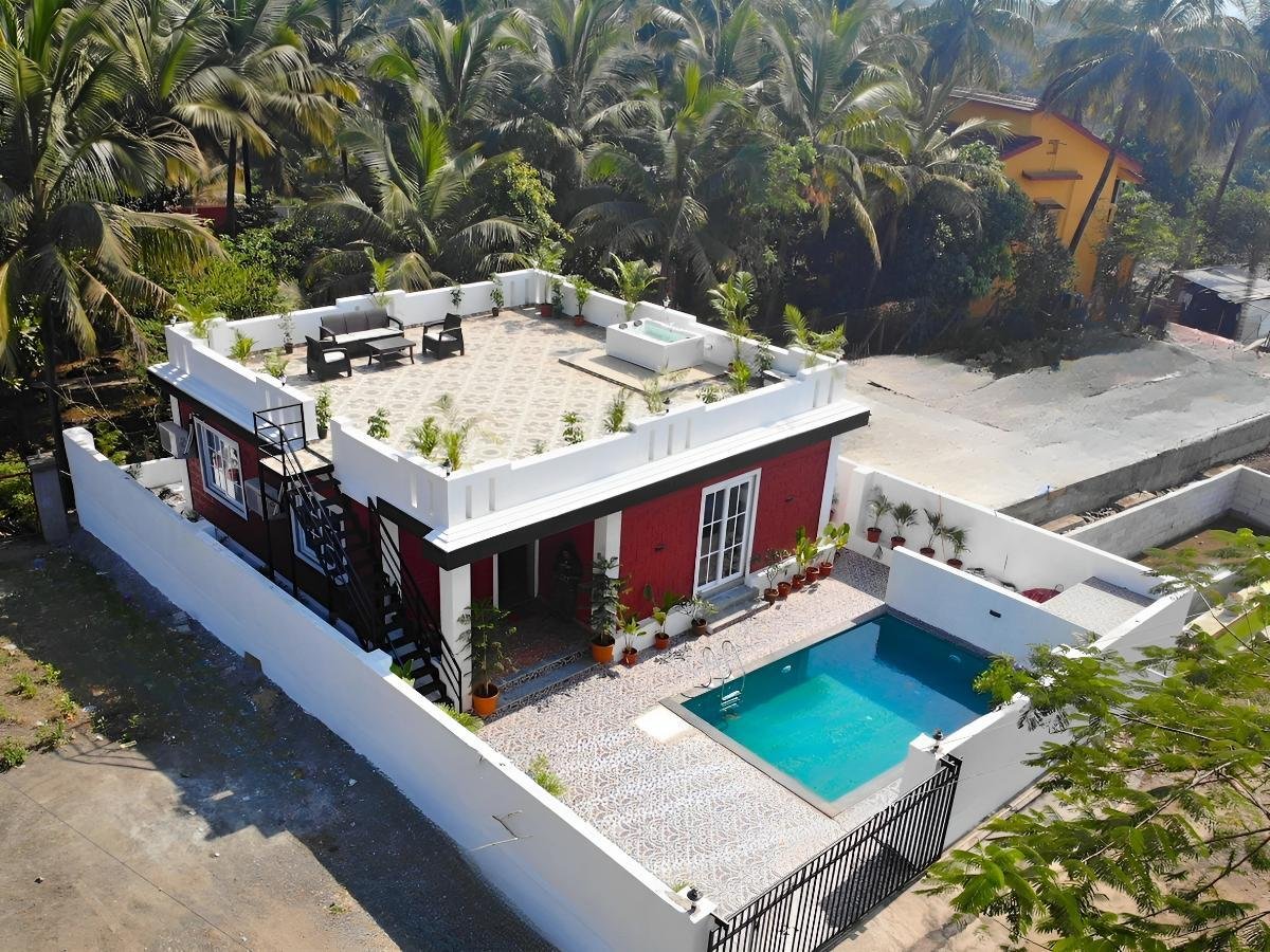Coastal Diaries Restaurant — Exterior