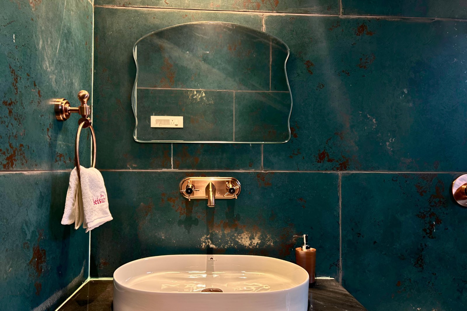 Coastal Diaries Restaurant — Bathroom