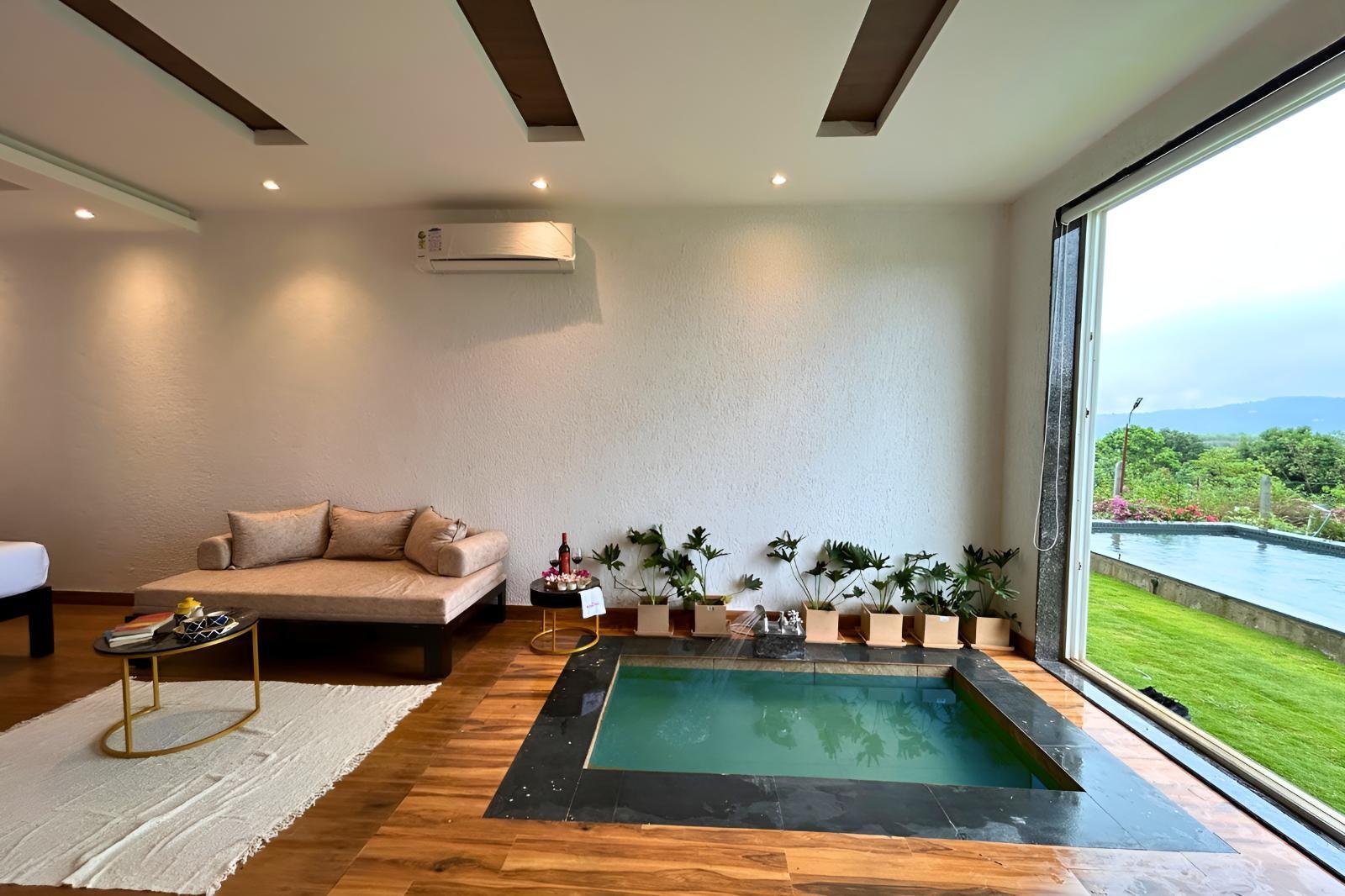 Coastal Diaries Restaurant — Pool
