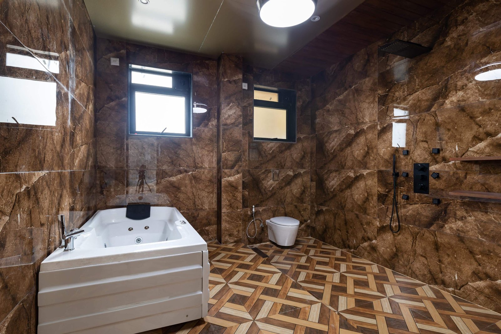 Coastal Diaries Restaurant — Bathroom