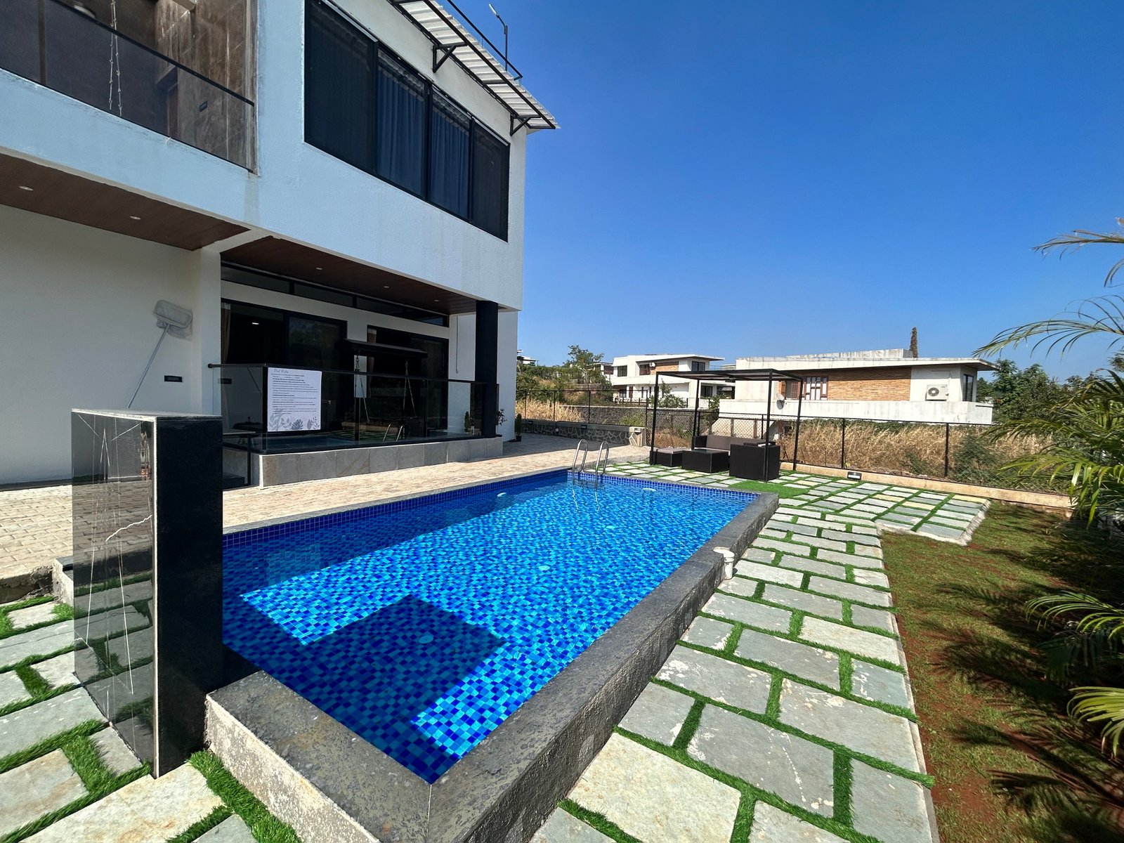 Coastal Diaries Restaurant — Pool