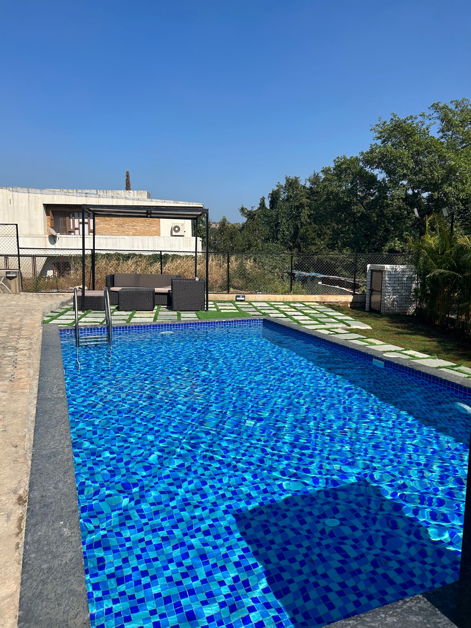 Coastal Diaries Restaurant — Pool